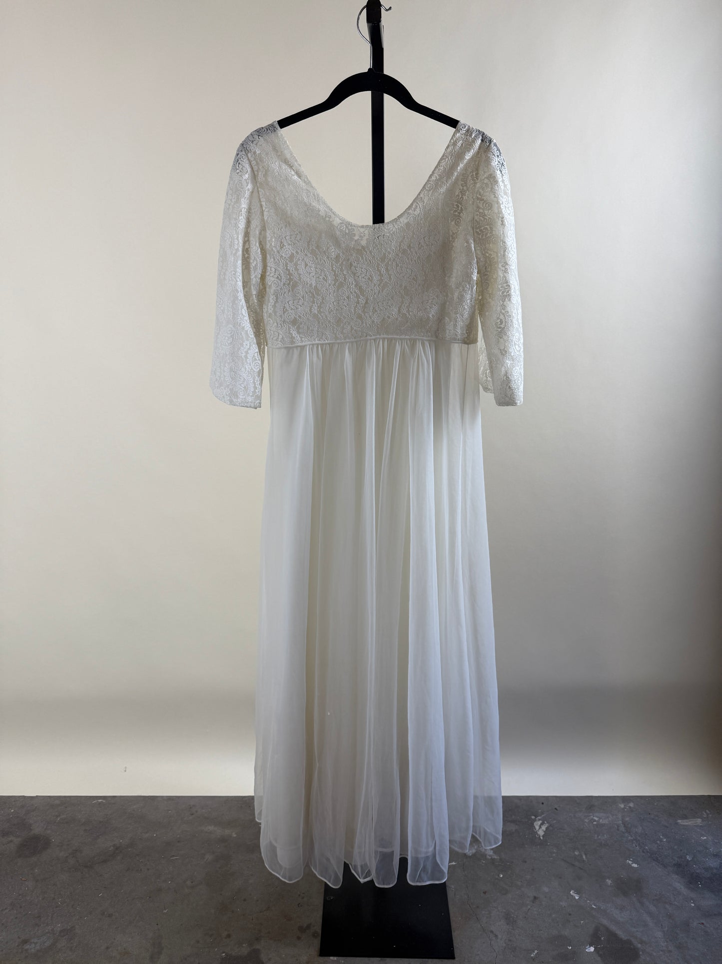 Lisette by Al Sterling - Ivory Lace Nightgown & Robe Set