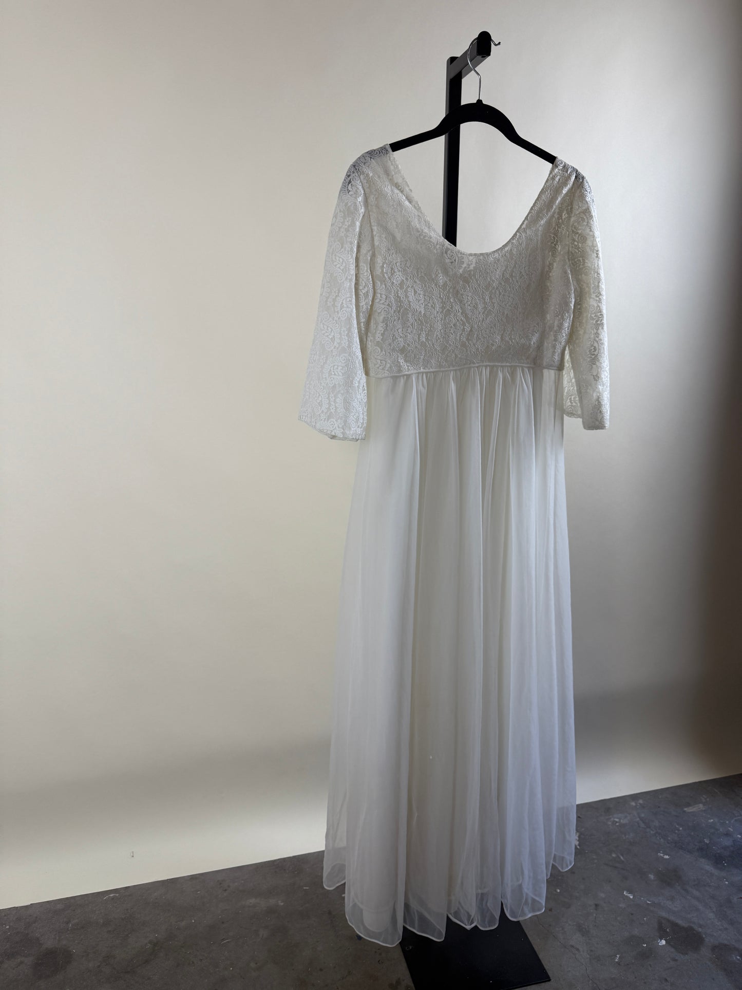 Lisette by Al Sterling - Ivory Lace Nightgown & Robe Set