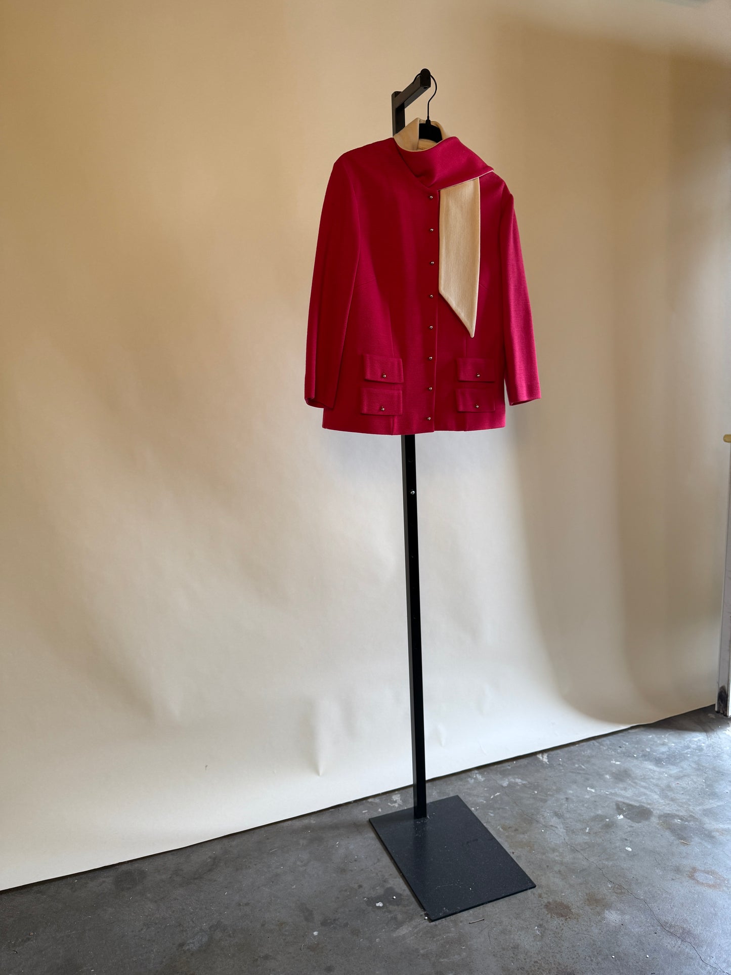 Chic 40s/50s Red and Ivory Travel Suit