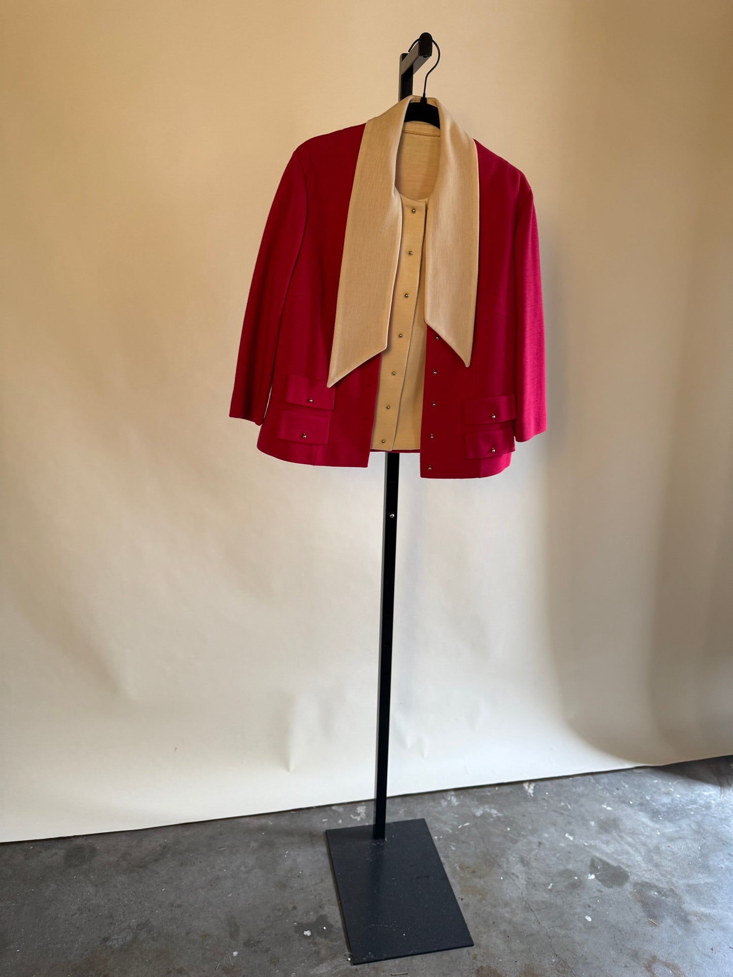 Chic 40s/50s Red and Ivory Travel Suit