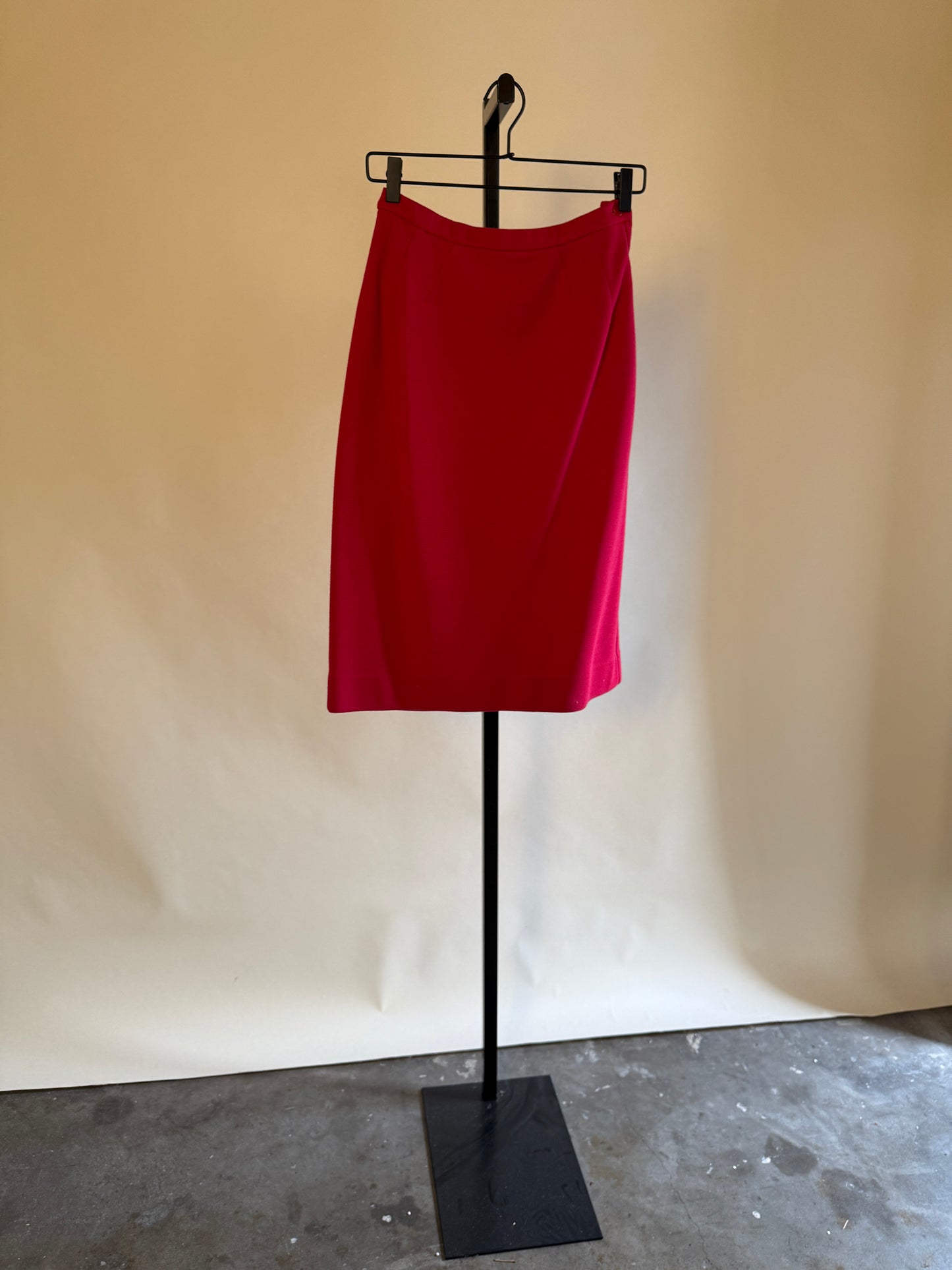 Chic 40s/50s Red and Ivory Travel Suit