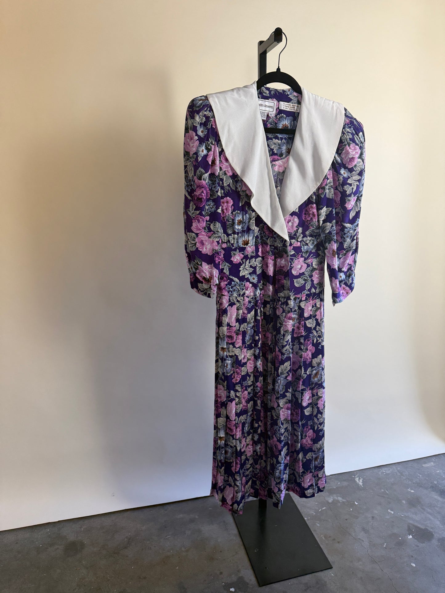 Gorgeous Purple Floral 80's Midi Dress