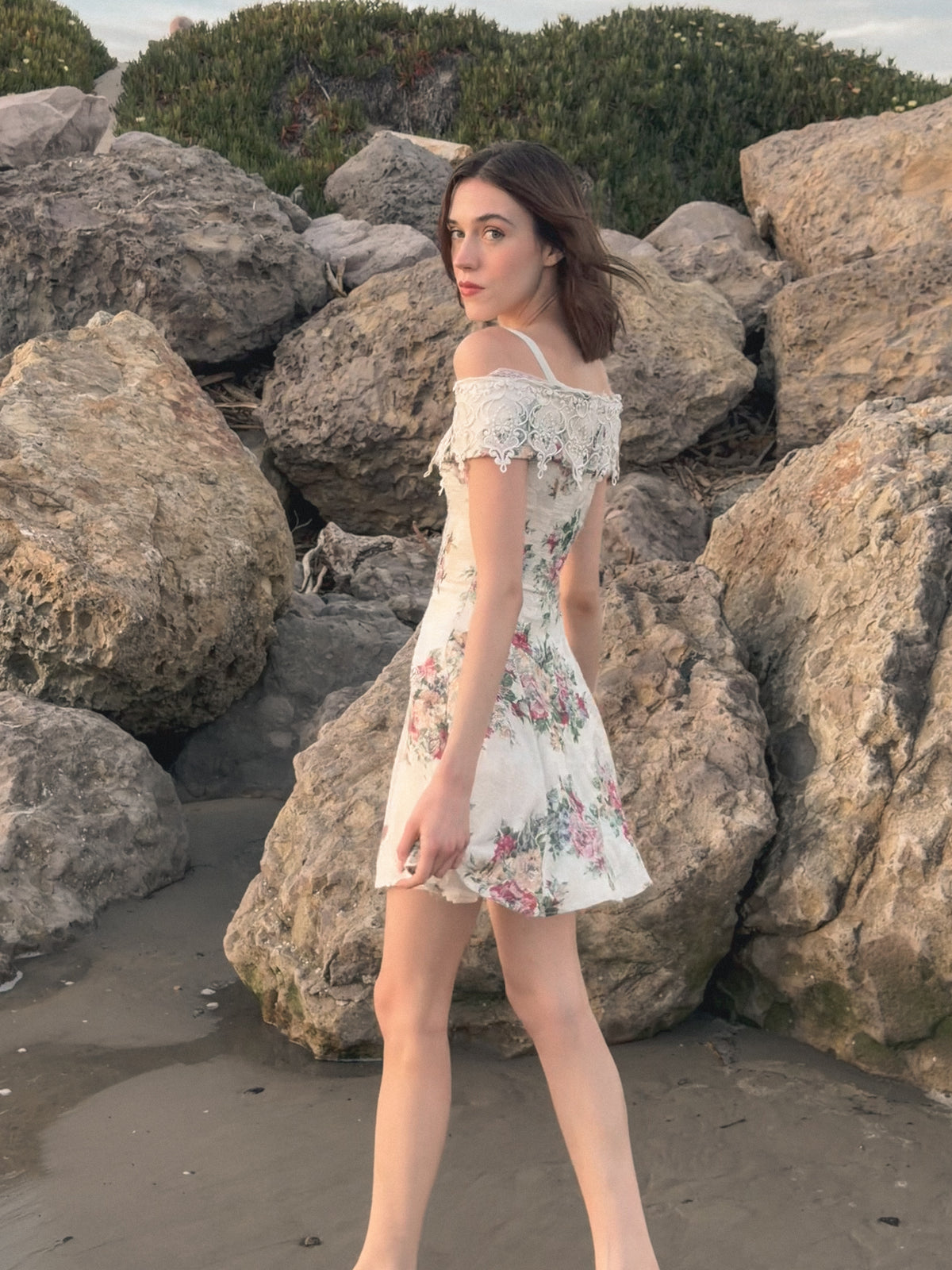 Floral 80s Off-Shoulder Mini